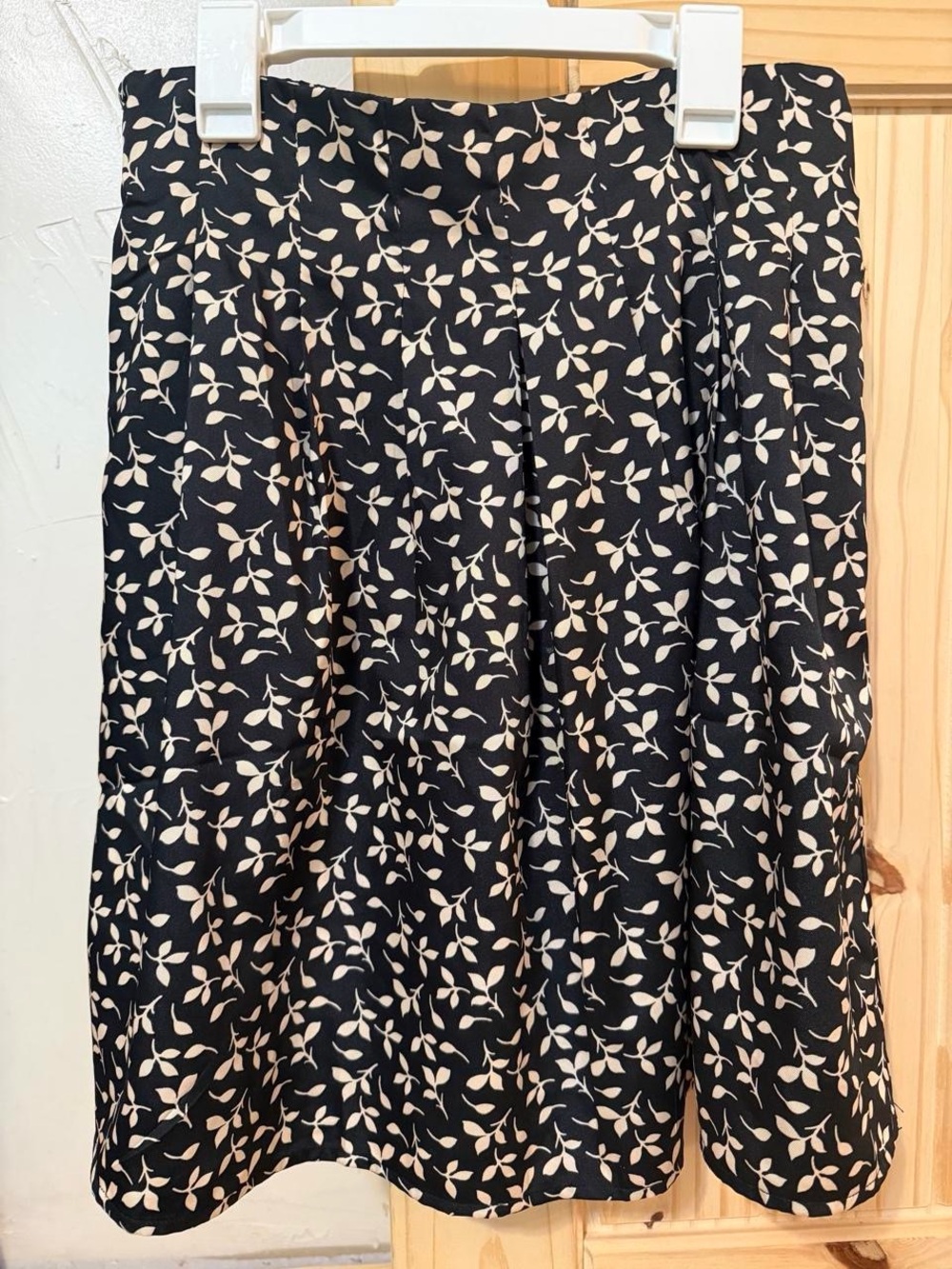 Black Leaf Print A-Line Skirt